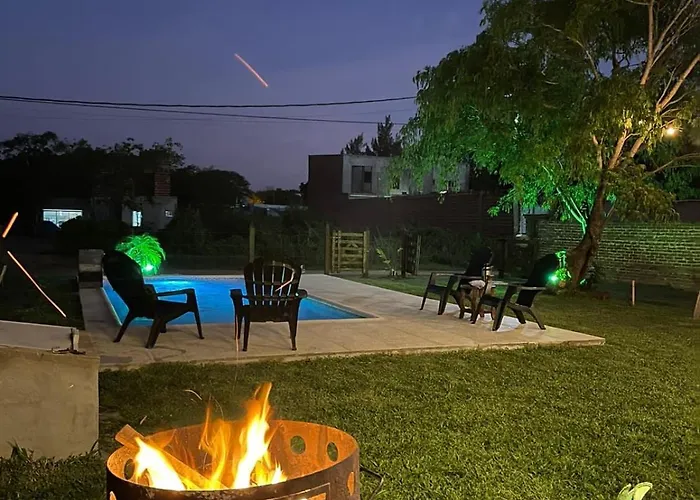 Casa Con Piscina Paso De La Patria. Bitcoin\'S House.